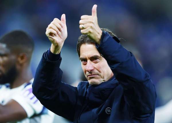 弗兰克：白鹿巷的声浪助我们撕碎蓝月，这支热刺永远不会跪下