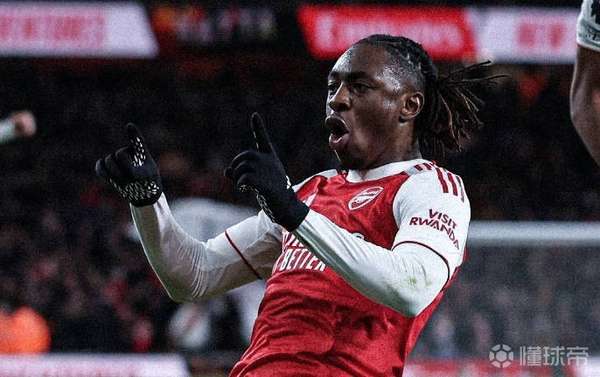 热刺克星！埃泽8战6球，枪手锋线尖刀专刺死敌