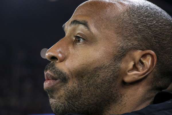 亨利谈枪手风格之争：夺冠才是硬道理 22年等待该到头了